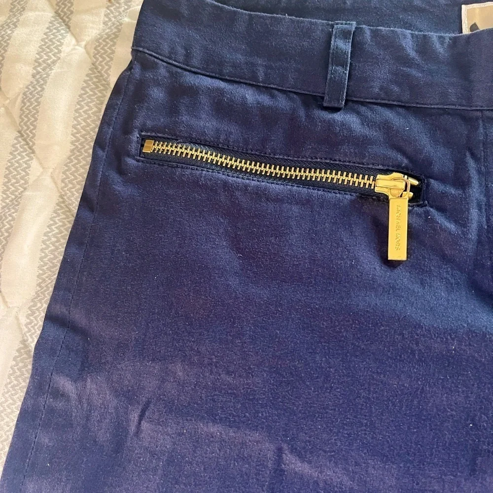 Michael Kors• Bermuda Navy Blue Women Shorts, Sz 2